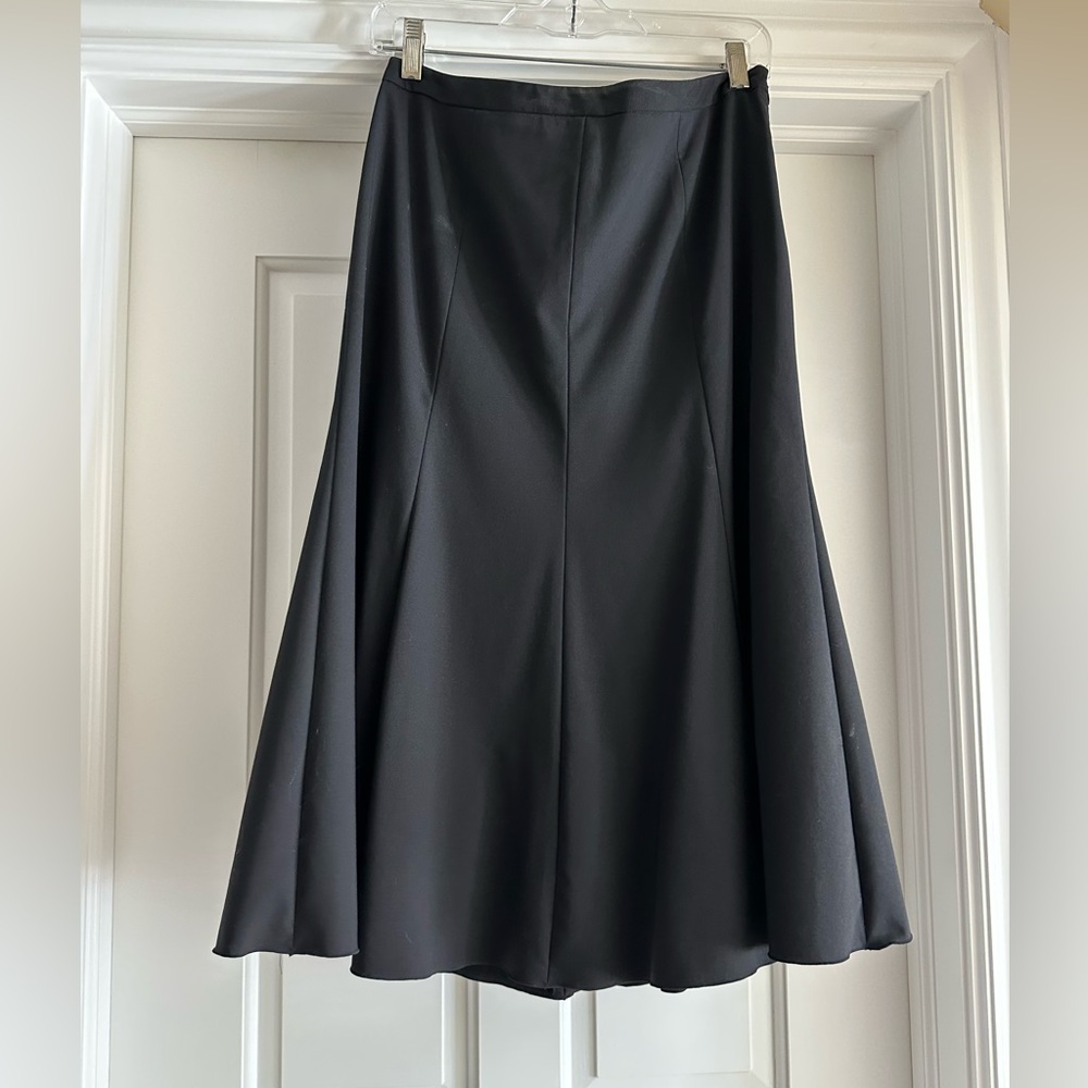 Elie Tahari black A line  circle skit. Stunning!!!